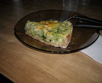 Tarta de brócoli y zucchini a los tres quesos