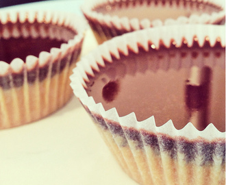 HEALTHY PEANUT BUTTER CUPS
