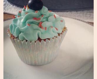 Helgens Cupcake.  Stawberry-kiwi Cupcake med mini marshmellows