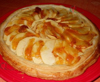 Tarta de manzana con base de hojaldre