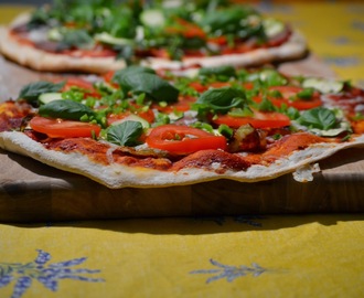 Sund og frisk italiensk inspireret pizza
