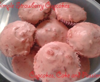 Easy Strawberry Cupcakes with a Light Strawberry Icing