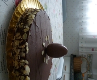 Mona de xocolata i ametlles