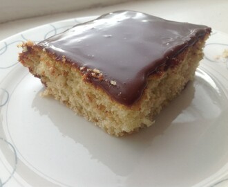 Vanilla Tray Bake With Chocolate Ganache