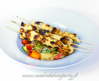 Chicken satay with a refreshing salad - a little bit of Asia on your plate