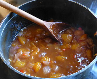 Nectarine, Onion and Chilli Chutney - Ideal for Christmas Hampers