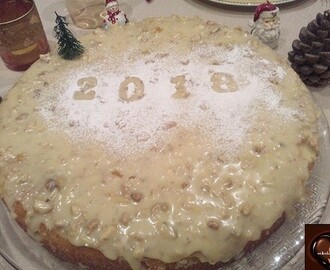 Εύκολη Βασιλόπιτα-κέικ με γλάσο λευκής κουβερτούρας NESTLE DESSERT, από το sokolatomania.gr!