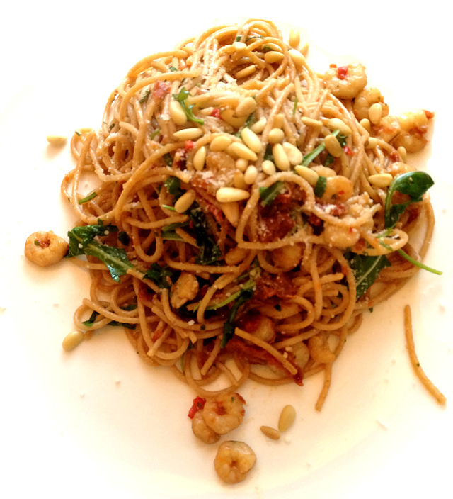 Recept: Volkoren Spaghetti met Garnalen & Zongedroogde Tomaten