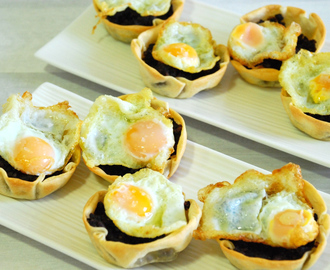 Cassoletes amb botifarra negra i ous de codorniu