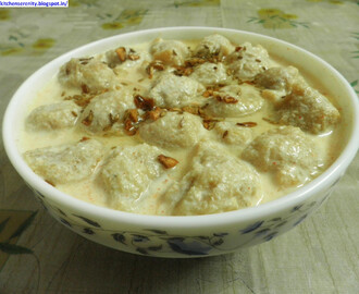 Dahi Phulki / Lentil Dumplings In Yoghurt Sauce