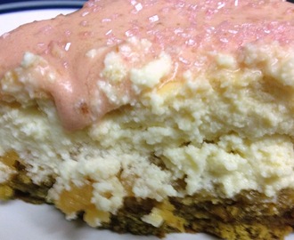Baked Cheesecake With Red Velvet Base