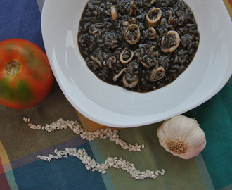 Arroz negro meloso con calamares (Thermomix y tradicional)