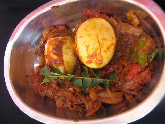 Nadan mutta roast - Kerala style egg roast - Dry egg curry recipe