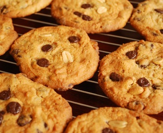 Cookies m/ peanøtter og sjokolade