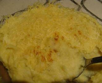 Witloofpuree met gemalen kaas (+ bruin gebakken kipfilet)