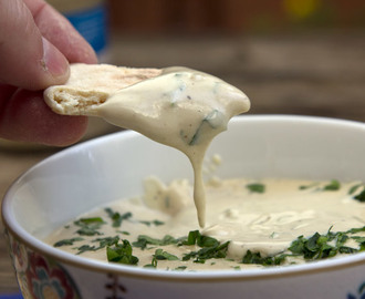 Κυπριακή Ταχινοσαλάτα – σάλτσα ταχινιού: το σούπερ ντιπ (video)