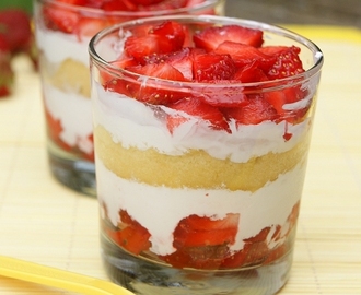 Shortcakes aux fraises en verrines (gâteau mousseline blanc)