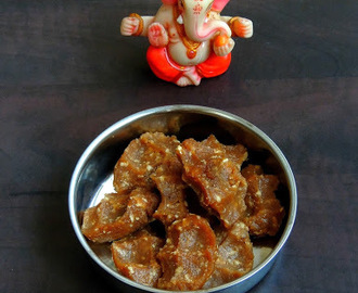 Karupatti Pidi Kozhukattai/Palm Jaggery Sweet Dumplings