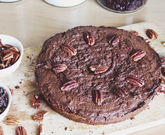 The Amazing Chocolate Protein Brownie Cake!