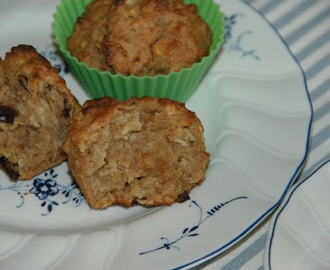 Muffins med eple og havregryn