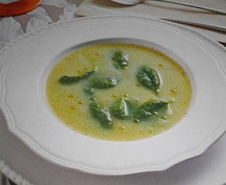 Sopa de Couve-Flor com Alho-Francês e Espinafres