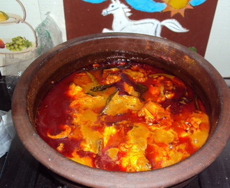 Meen Mulaku curry/  Fish in red gravy
