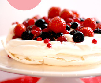 Foodblogswap: pavlova met rood fruit