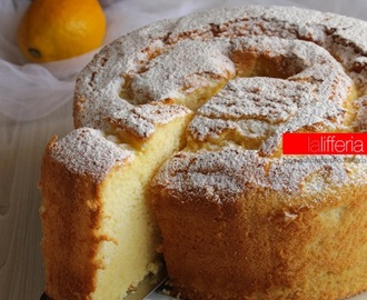 Chiffon cake al limone, alta e sofficissima