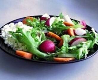 5 απλές σάλτσες για υπέροχες σαλάτες