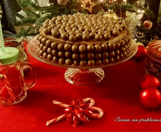 Maltesers Christmas Cake. Bizcocho Navideño con Maltesers.
