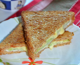 Cheese Sandwich / Grilled Cheese Sandwich with vegetables