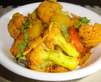 Adraki aloo gobhi (Gingery potato cauliflower)