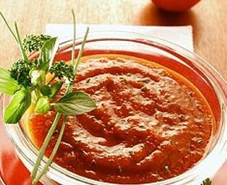 Salsa de tomate y albahaca
