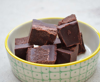 Hjemmelaget sjokoladefudge - (kun 4 ingredienser!)