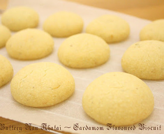 Lovely Nan Khatai ~ Cardamom flavored Indian Biscuits