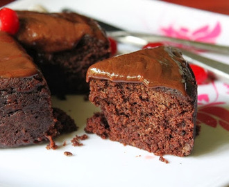 Microwave Eggless Chocolate Cake / How to Make Cake in Microwave / 5 Min - Chocolate Cake - My 1000th Post
