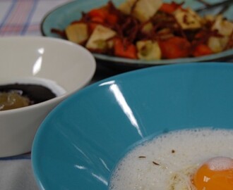 Suppe med ovnsbakte rotgrønnsaker, sennepssaus og egg