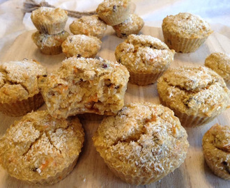 "Muffins" de cenoura e coco (saudáveis; sem açúcar, manteiga nem farinha de trigo) 