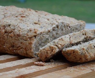 Havermout-notenbrood, voedselzandlopergewijs genieten de hele dag lang!
