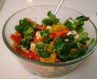 Salat af Ristede Gulerødder, Appelsin og Feta