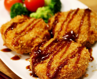 Japanse aardappel en vlees kroketten: Korokke, コロッケ