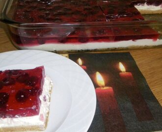 Cheese cake με ζελέ και βύσσινα