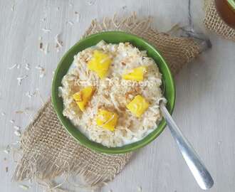 Mango Coconut Oatmeal Porridge