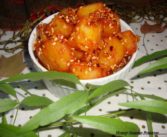 Honey Sesame Potatoes / Honey Glazed Potato / Sesame Honey Chilli Potato /Sesame Chilli Honey Potato Recipe