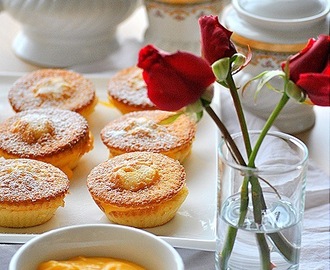 Cupcakes με γέμιση κρέμα λεμόνι