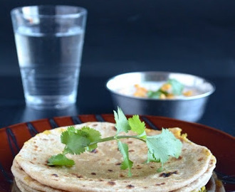 Gobi Paratha Recipe | Cauliflower Paratha | How to make Gobi Paratha? | Stuffed Paratha Recipes