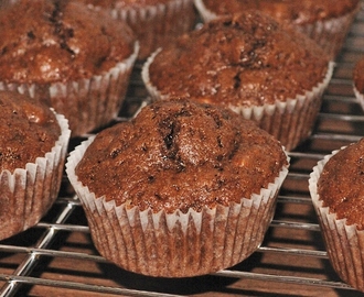 Muffins med sjokolade og hasselnøtter