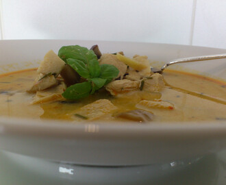 Thaisuppe med kylling og sopp