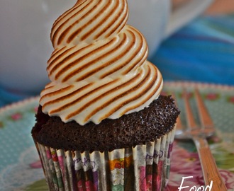 Cupcakes σοκολάτας με επικάλυψη marshmallow