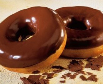 Donuts φούρνου με γλάσο σοκολάτας